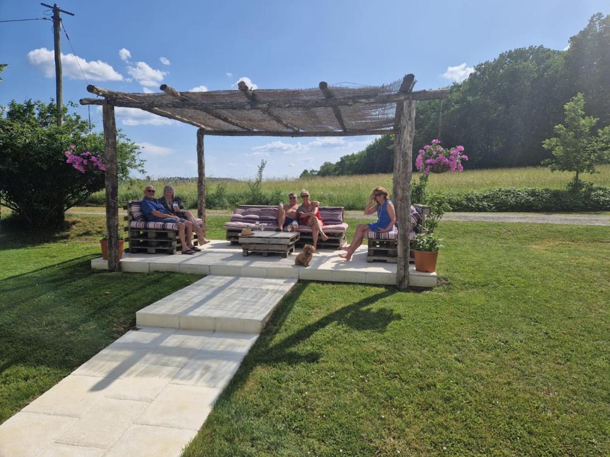 Le Shedeaux Villa Saint-Privat-des-Prés Buitenkant foto